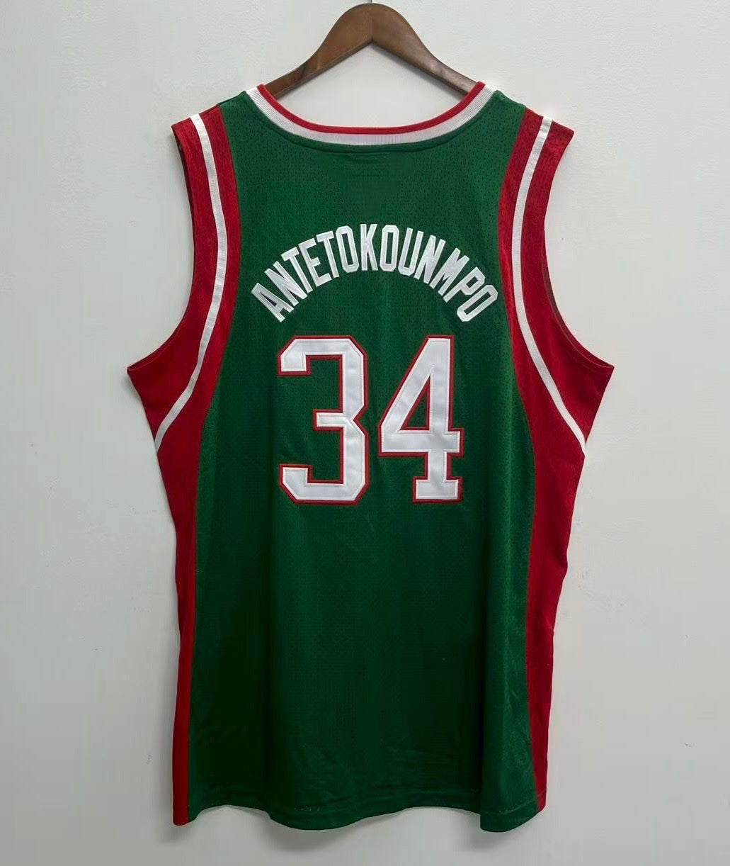 Giannis Antetokounmpo 2013 - 2014 Milwaukee Bucks Official product image 1