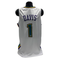 Baron Davis Autographed New Orleans Hornets White Jersey Beckett BAS product image 1, provided for visual reference and