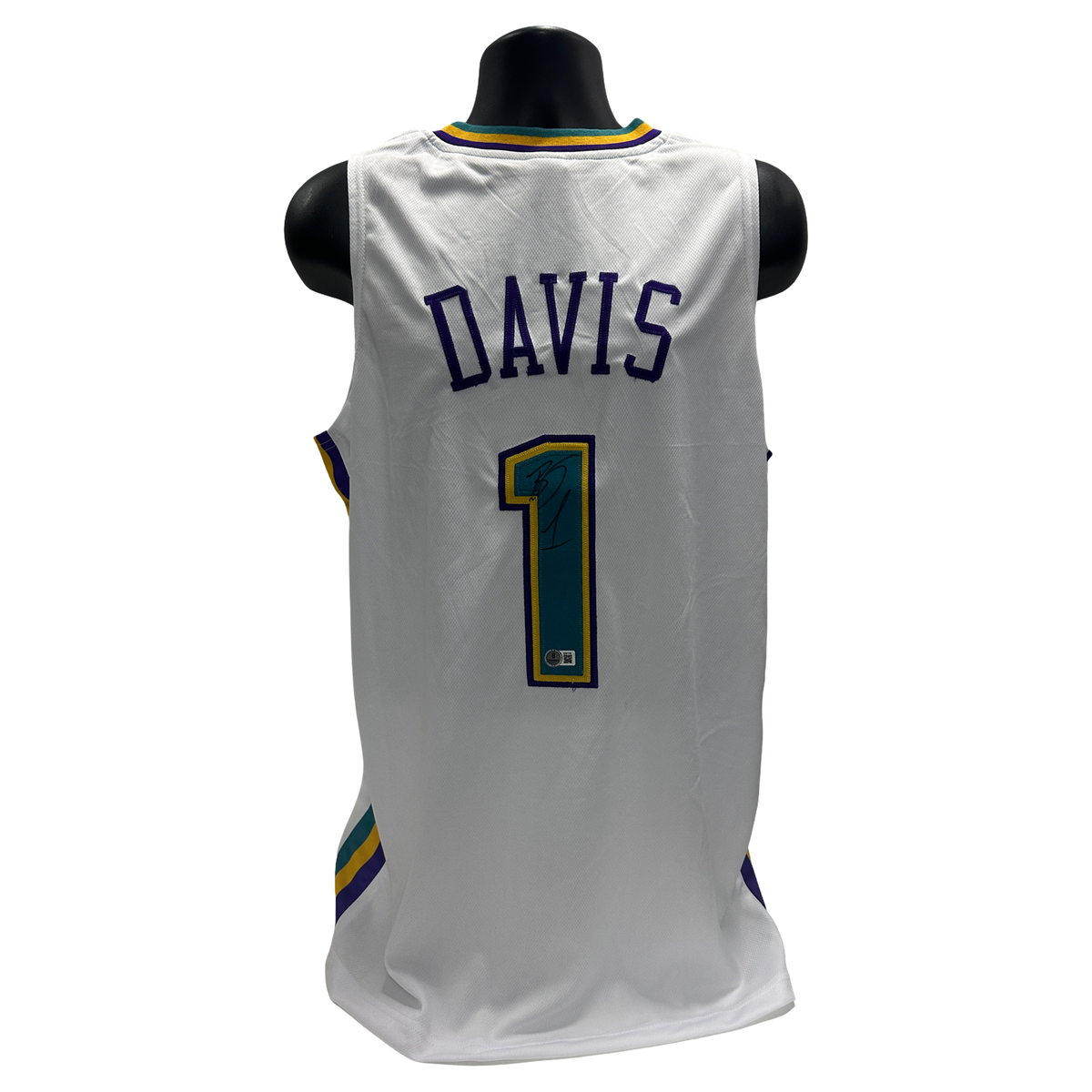 Baron Davis Autographed New Orleans Hornets White Jersey Beckett BAS product image 1, provided for visual reference and