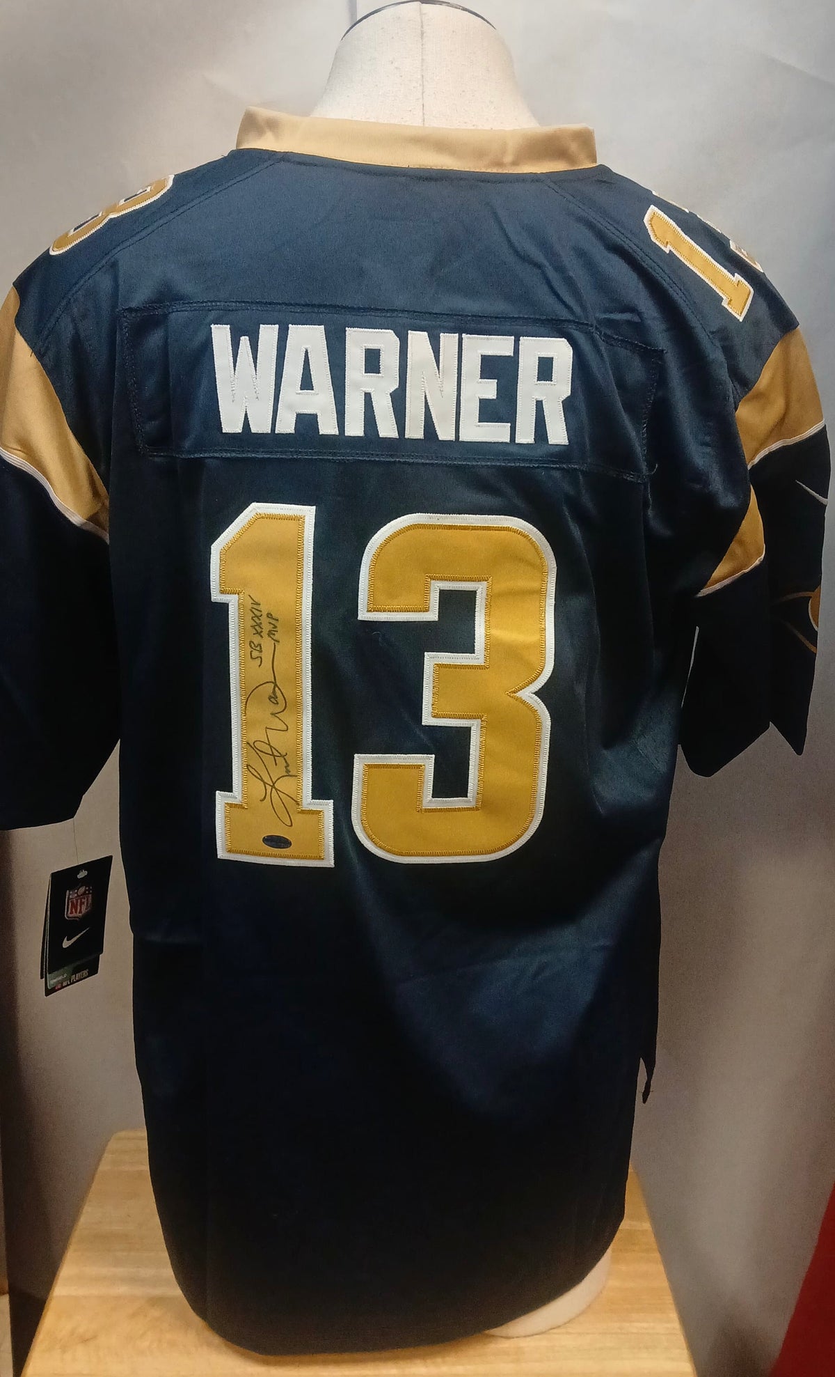 Kurt Warner Rams autographed Nike jersey COA photo signing product image 1