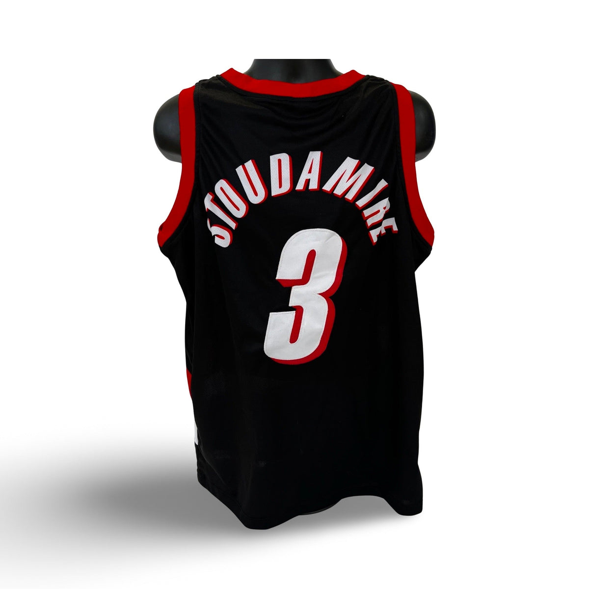 Damon Stoudamire Unsigned Portland Trailblazer Black Custom Jersey product image 1, provided for visual reference and