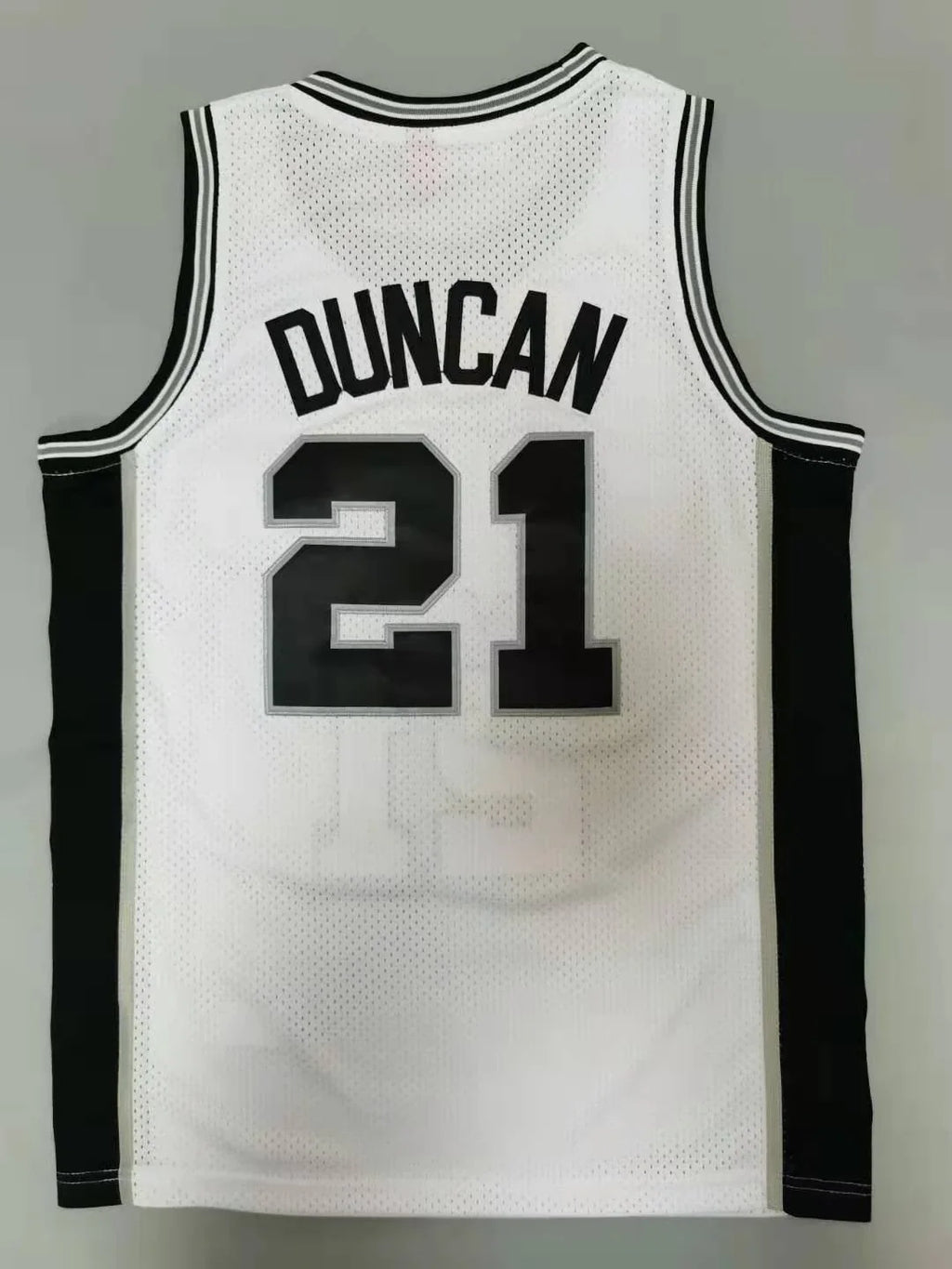 Tim Duncan San Antonio Spurs YOUTH KIDS Official NBA product image 1