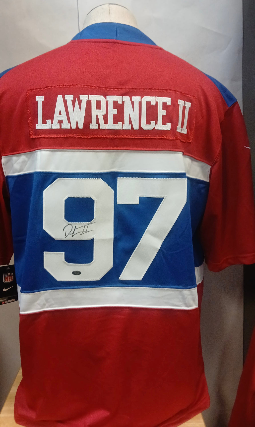 Dexter Lawrence New York Giants autographed Nike jersey COA product image 1