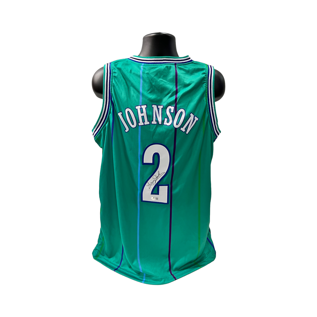 Larry Johnson Autographed Charlotte Hornets Green Jersey Beckett product image 1, provided for visual reference and product