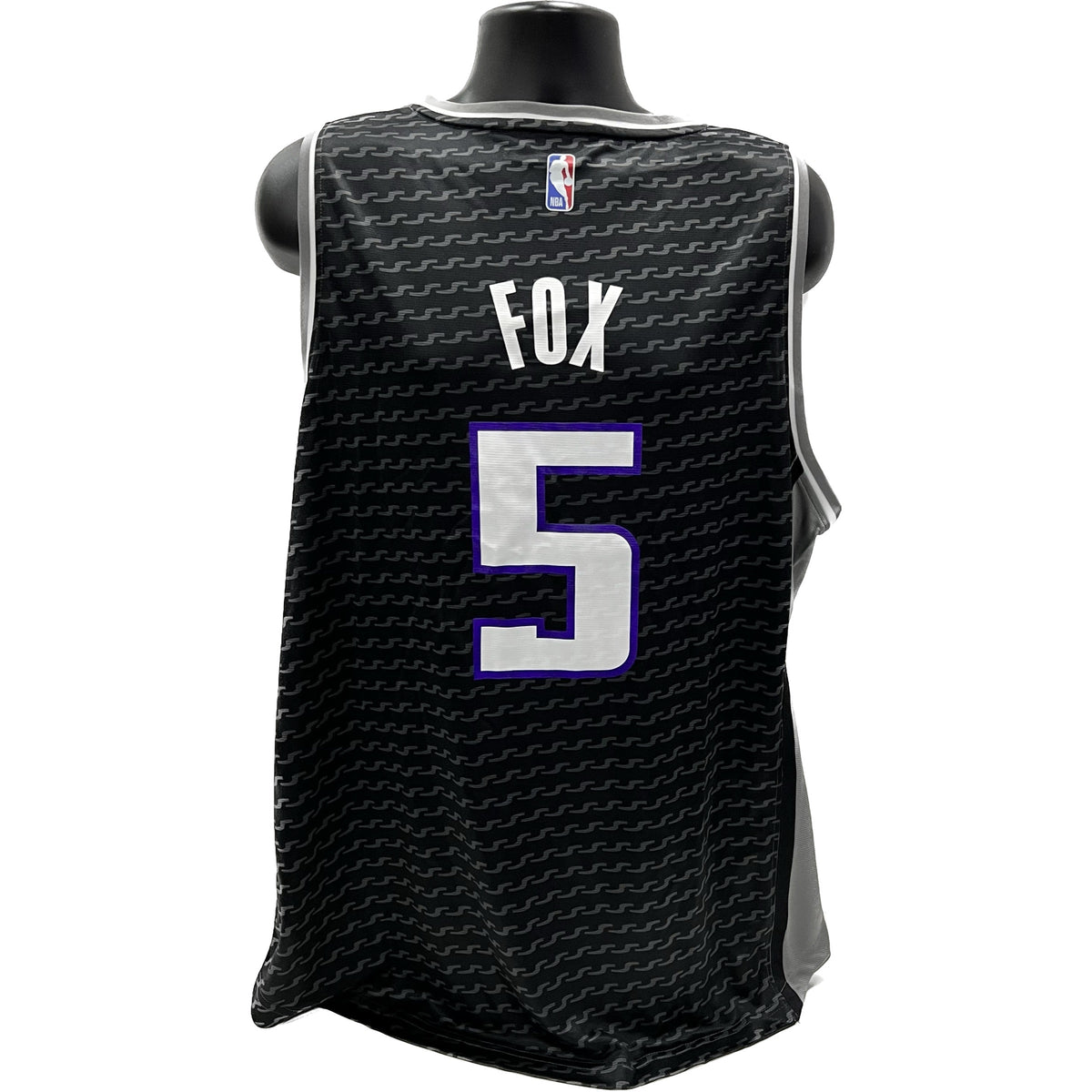 De’Aaron Fox Unsigned Black Sacramento Kings Nike Jersey product image 1, provided for visual reference and product detail