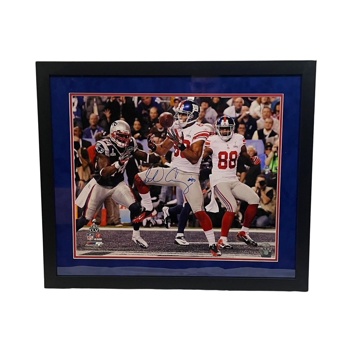 Victor Cruz Autographed New York Giants Super Bowl Catch Framed 16x20 Steiner product image 1, provided for visual reference